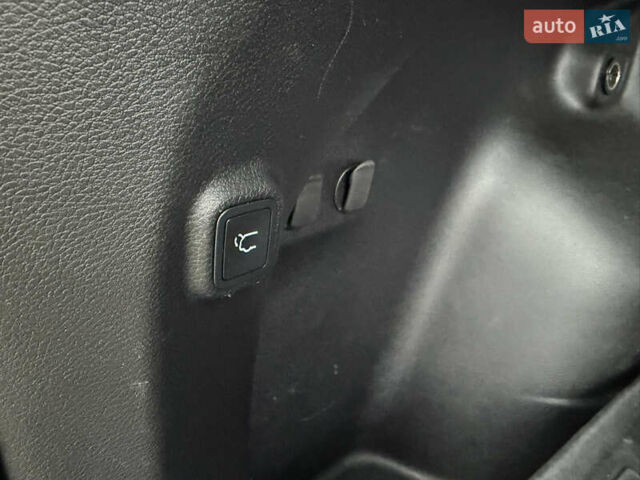 Зелений Джип Cherokee, об'ємом двигуна 3.24 л та пробігом 124 тис. км за 19900 $, фото 43 на Automoto.ua