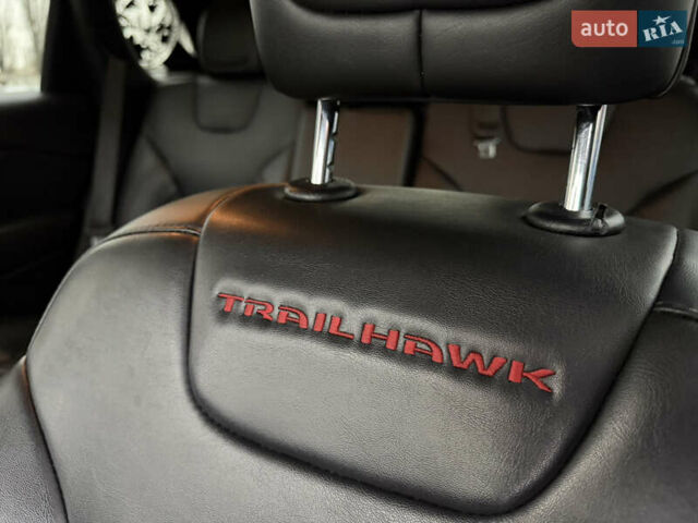 Зелений Джип Cherokee, об'ємом двигуна 3.24 л та пробігом 124 тис. км за 19900 $, фото 32 на Automoto.ua