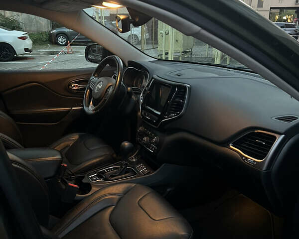 Зеленый Джип Чероки, объемом двигателя 2 л и пробегом 35 тыс. км за 21000 $, фото 12 на Automoto.ua