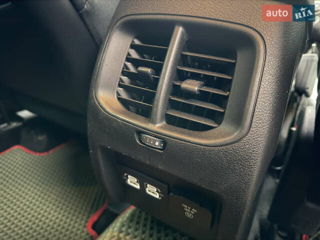 Зелений Джип Cherokee, об'ємом двигуна 3.24 л та пробігом 124 тис. км за 19900 $, фото 46 на Automoto.ua