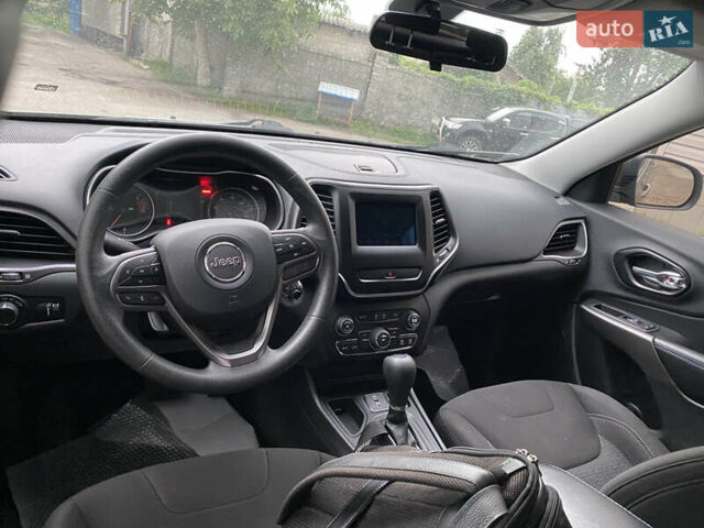 Зелений Джип Cherokee, об'ємом двигуна 2.4 л та пробігом 133 тис. км за 15000 $, фото 22 на Automoto.ua