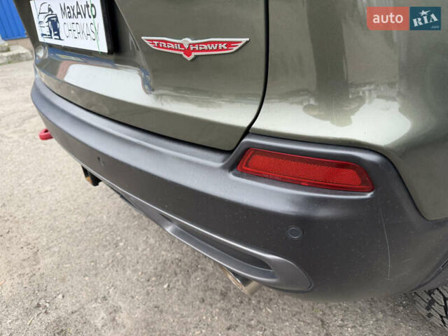 Зелений Джип Cherokee, об'ємом двигуна 3.24 л та пробігом 124 тис. км за 19900 $, фото 10 на Automoto.ua