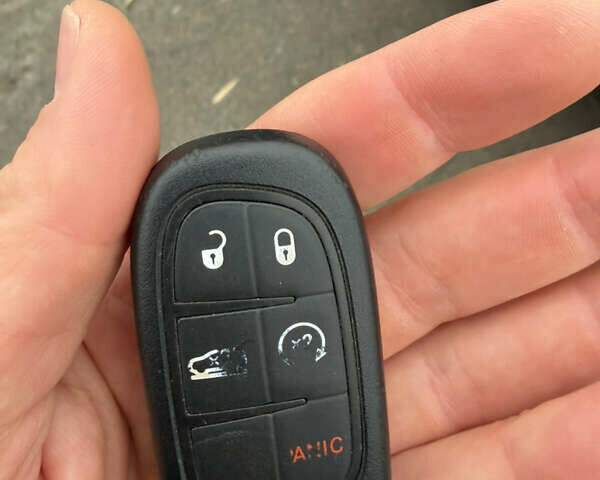 Зелений Джип Cherokee, об'ємом двигуна 3.24 л та пробігом 124 тис. км за 19900 $, фото 49 на Automoto.ua