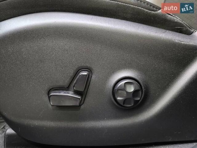 Зелений Джип Cherokee, об'ємом двигуна 3.24 л та пробігом 95 тис. км за 21200 $, фото 9 на Automoto.ua