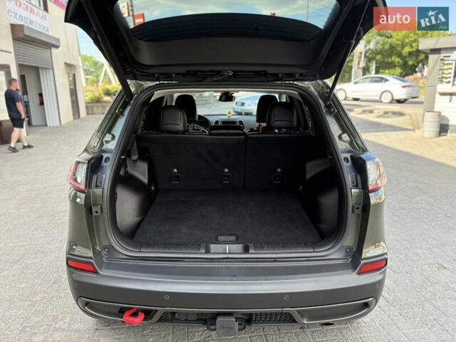 Зелений Джип Cherokee, об'ємом двигуна 3.24 л та пробігом 74 тис. км за 17700 $, фото 12 на Automoto.ua