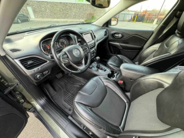 Зеленый Джип Чероки, объемом двигателя 2.4 л и пробегом 29 тыс. км за 4100 $, фото 8 на Automoto.ua