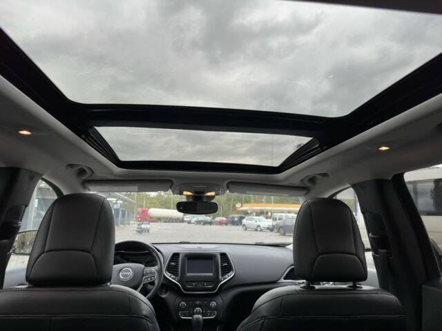 Зеленый Джип Чероки, объемом двигателя 2.4 л и пробегом 54 тыс. км за 19500 $, фото 1 на Automoto.ua