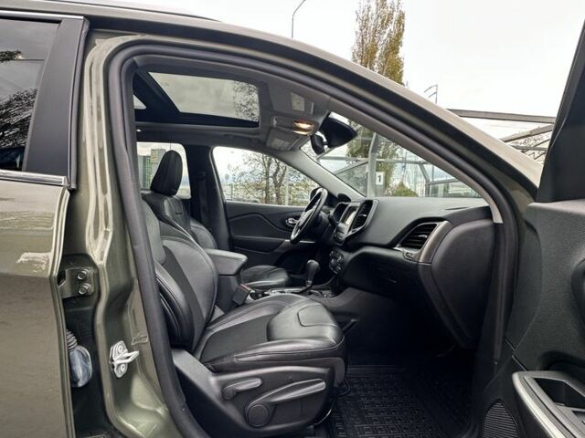 Зеленый Джип Чероки, объемом двигателя 2.4 л и пробегом 54 тыс. км за 19500 $, фото 17 на Automoto.ua