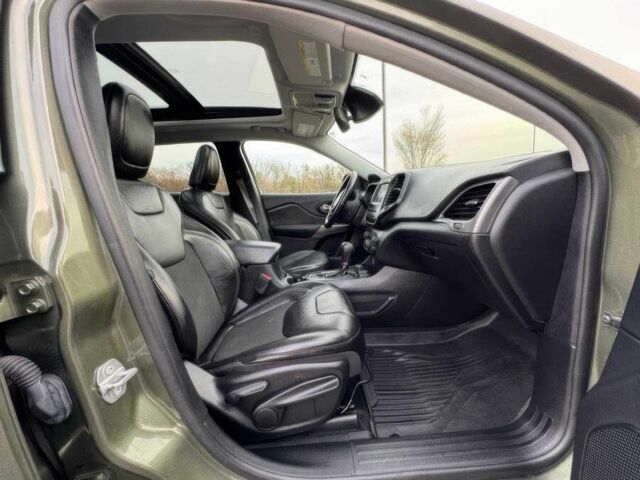 Зеленый Джип Чероки, объемом двигателя 2.4 л и пробегом 11 тыс. км за 5900 $, фото 10 на Automoto.ua