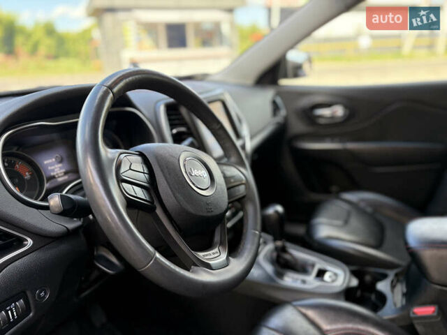 Зелений Джип Cherokee, об'ємом двигуна 3.24 л та пробігом 74 тис. км за 17700 $, фото 17 на Automoto.ua