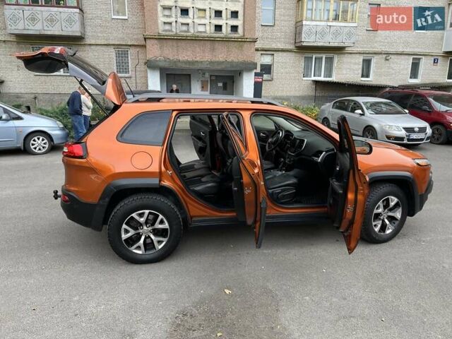 Оранжевый Джип Чероки, объемом двигателя 2.36 л и пробегом 232 тыс. км за 11999 $, фото 28 на Automoto.ua