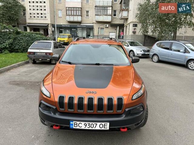 Оранжевый Джип Чероки, объемом двигателя 2.36 л и пробегом 232 тыс. км за 11999 $, фото 8 на Automoto.ua