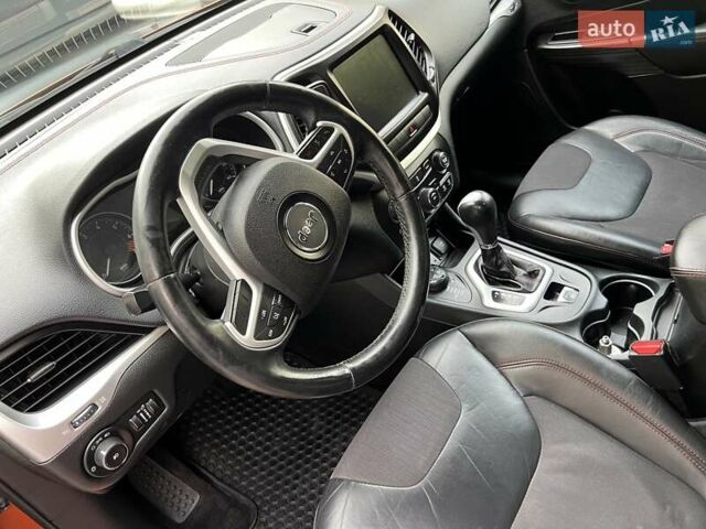 Оранжевый Джип Чероки, объемом двигателя 2.36 л и пробегом 232 тыс. км за 11999 $, фото 21 на Automoto.ua