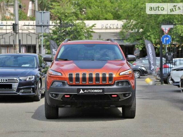 Помаранчевий Джип Cherokee, об'ємом двигуна 3.2 л та пробігом 195 тис. км за 18500 $, фото 1 на Automoto.ua