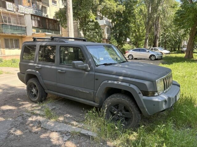 Серый Джип Коммандер, объемом двигателя 3 л и пробегом 285 тыс. км за 7000 $, фото 3 на Automoto.ua