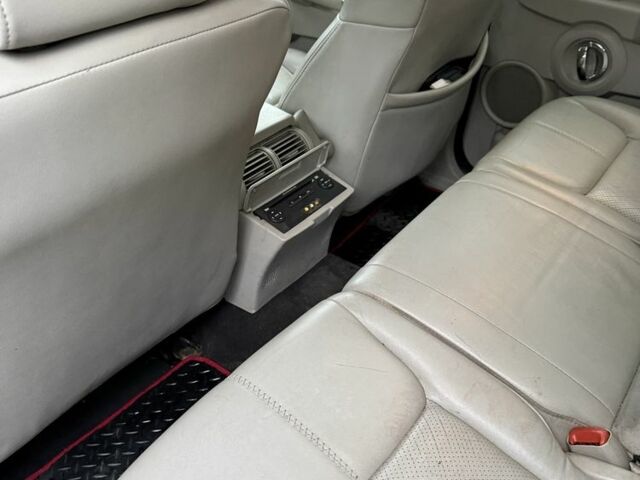 Зеленый Джип Коммандер, объемом двигателя 3 л и пробегом 230 тыс. км за 5500 $, фото 17 на Automoto.ua