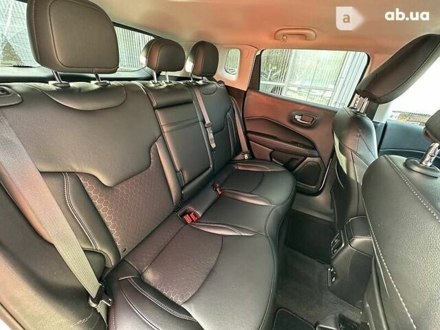 Белый Джип Компас, объемом двигателя 2.4 л и пробегом 23 тыс. км за 18500 $, фото 27 на Automoto.ua