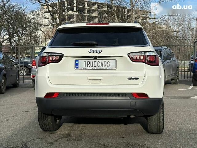 Белый Джип Компас, объемом двигателя 2.4 л и пробегом 23 тыс. км за 18500 $, фото 4 на Automoto.ua