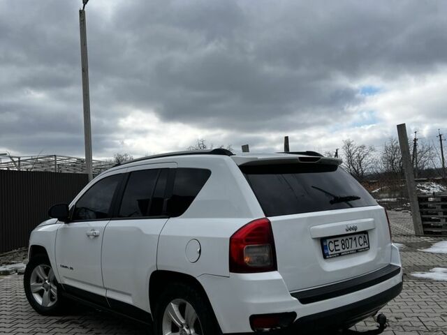Білий Джип Compass, об'ємом двигуна 2 л та пробігом 151 тис. км за 7800 $, фото 2 на Automoto.ua