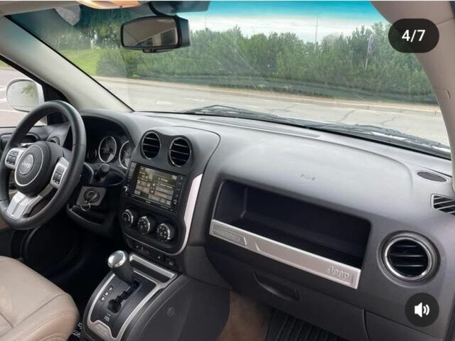 Білий Джип Compass, об'ємом двигуна 2.4 л та пробігом 240 тис. км за 9900 $, фото 1 на Automoto.ua