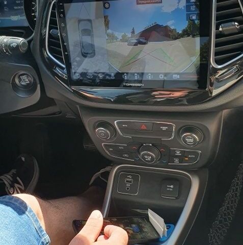 Белый Джип Компас, объемом двигателя 2.4 л и пробегом 145 тыс. км за 13847 $, фото 3 на Automoto.ua