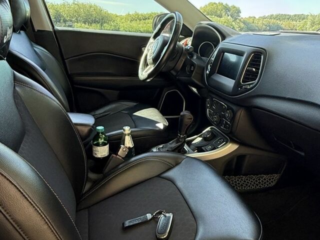 Білий Джип Compass, об'ємом двигуна 2.4 л та пробігом 130 тис. км за 14943 $, фото 4 на Automoto.ua