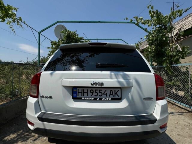 Белый Джип Компас, объемом двигателя 2.4 л и пробегом 316 тыс. км за 8700 $, фото 8 на Automoto.ua