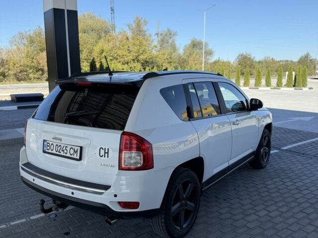 Білий Джип Compass, об'ємом двигуна 2.1 л та пробігом 180 тис. км за 6300 $, фото 2 на Automoto.ua