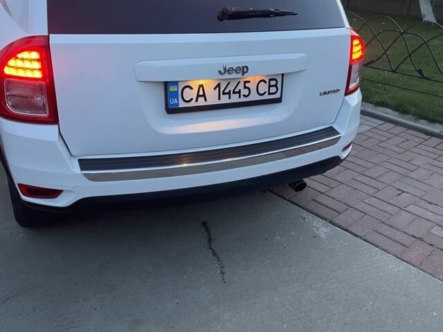 Білий Джип Compass, об'ємом двигуна 2.4 л та пробігом 218 тис. км за 9800 $, фото 8 на Automoto.ua