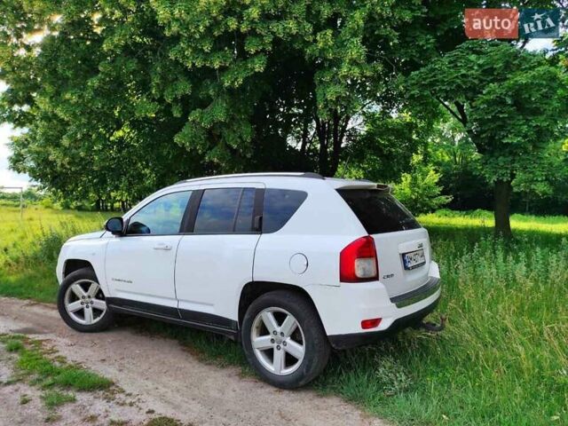 Белый Джип Компас, объемом двигателя 2.2 л и пробегом 142 тыс. км за 11300 $, фото 2 на Automoto.ua