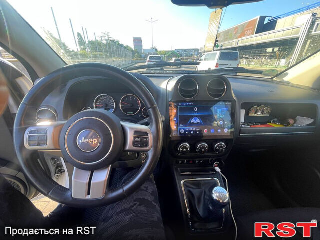 Білий Джип Compass, об'ємом двигуна 2.1 л та пробігом 164 тис. км за 11500 $, фото 7 на Automoto.ua