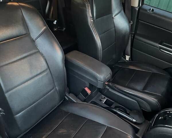 Белый Джип Компас, объемом двигателя 2.4 л и пробегом 218 тыс. км за 9800 $, фото 13 на Automoto.ua