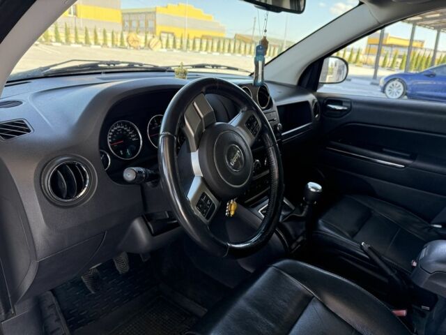 Білий Джип Compass, об'ємом двигуна 2.1 л та пробігом 180 тис. км за 6300 $, фото 10 на Automoto.ua