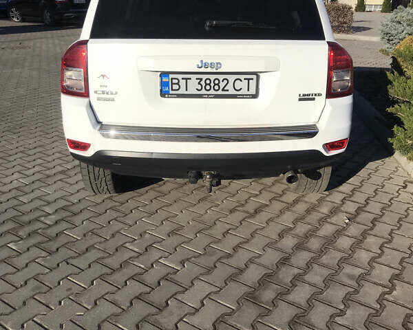 Белый Джип Компас, объемом двигателя 2.14 л и пробегом 300 тыс. км за 7500 $, фото 3 на Automoto.ua