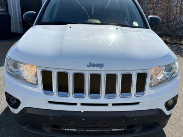 Білий Джип Compass, об'ємом двигуна 2.2 л та пробігом 180 тис. км за 3463 $, фото 1 на Automoto.ua