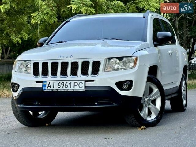Белый Джип Компас, объемом двигателя 2.36 л и пробегом 233 тыс. км за 7800 $, фото 17 на Automoto.ua