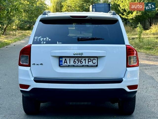 Белый Джип Компас, объемом двигателя 2.36 л и пробегом 233 тыс. км за 7800 $, фото 4 на Automoto.ua