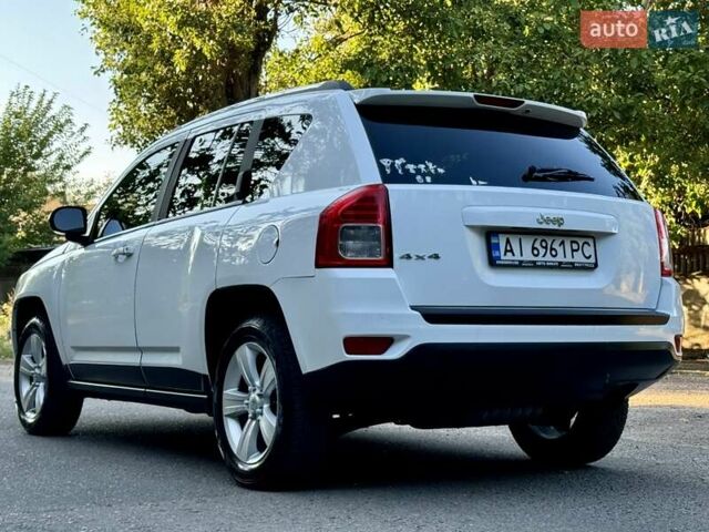 Белый Джип Компас, объемом двигателя 2.36 л и пробегом 233 тыс. км за 7800 $, фото 7 на Automoto.ua