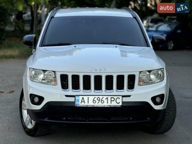 Белый Джип Компас, объемом двигателя 2.36 л и пробегом 233 тыс. км за 7800 $, фото 26 на Automoto.ua