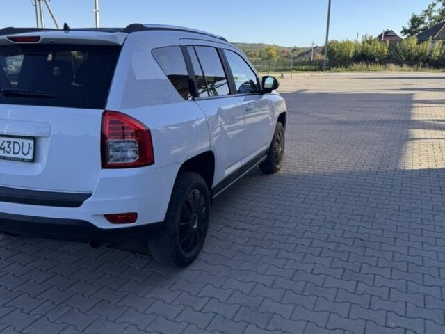 Белый Джип Компас, объемом двигателя 2.2 л и пробегом 160 тыс. км за 4600 $, фото 2 на Automoto.ua
