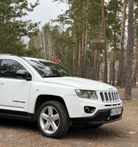 Белый Джип Компас, объемом двигателя 2.36 л и пробегом 239 тыс. км за 8299 $, фото 8 на Automoto.ua