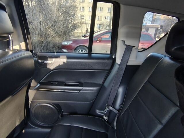 Білий Джип Compass, об'ємом двигуна 2.4 л та пробігом 255 тис. км за 9500 $, фото 5 на Automoto.ua