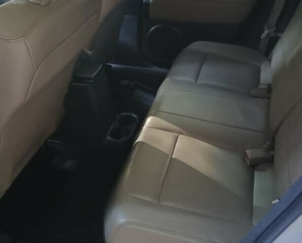 Білий Джип Compass, об'ємом двигуна 2.36 л та пробігом 246 тис. км за 9300 $, фото 6 на Automoto.ua