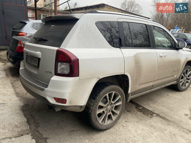 Белый Джип Компас, объемом двигателя 2.36 л и пробегом 165 тыс. км за 4400 $, фото 3 на Automoto.ua