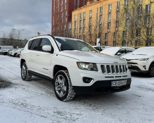 Білий Джип Compass, об'ємом двигуна 2.36 л та пробігом 254 тис. км за 9500 $, фото 2 на Automoto.ua