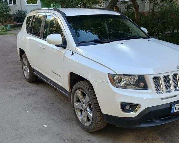 Білий Джип Compass, об'ємом двигуна 2.36 л та пробігом 246 тис. км за 9300 $, фото 1 на Automoto.ua