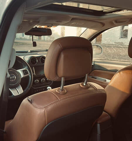 Джип Компас 2013 в Луцке на Automoto.ua Белый Джип Компас, объемом двигателя 2.36 л и пробегом 193 тыс. км за 9700 $, фото 26 на Automoto.ua