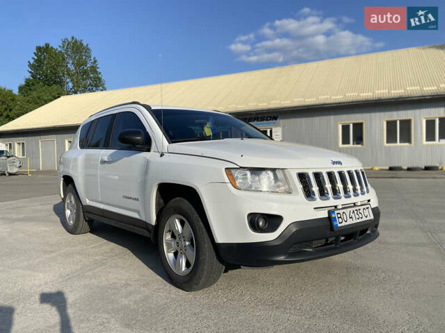 Білий Джип Compass, об'ємом двигуна 2 л та пробігом 229 тис. км за 8950 $, фото 2 на Automoto.ua