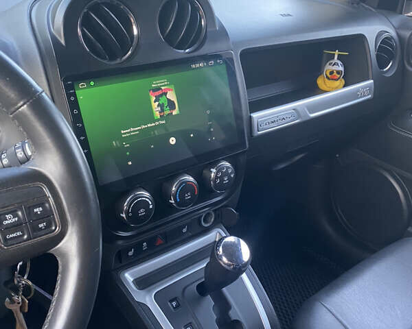 Белый Джип Компас, объемом двигателя 2.36 л и пробегом 202 тыс. км за 9500 $, фото 11 на Automoto.ua