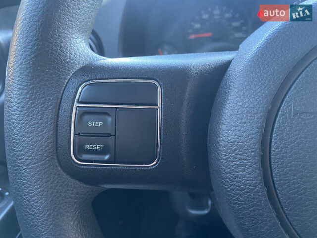 Білий Джип Compass, об'ємом двигуна 2 л та пробігом 229 тис. км за 8950 $, фото 23 на Automoto.ua